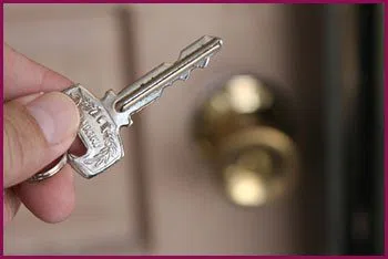 Spotswood NJ Locksmith Store Spotswood, NJ 732-691-3050 - 14-unlock-door
